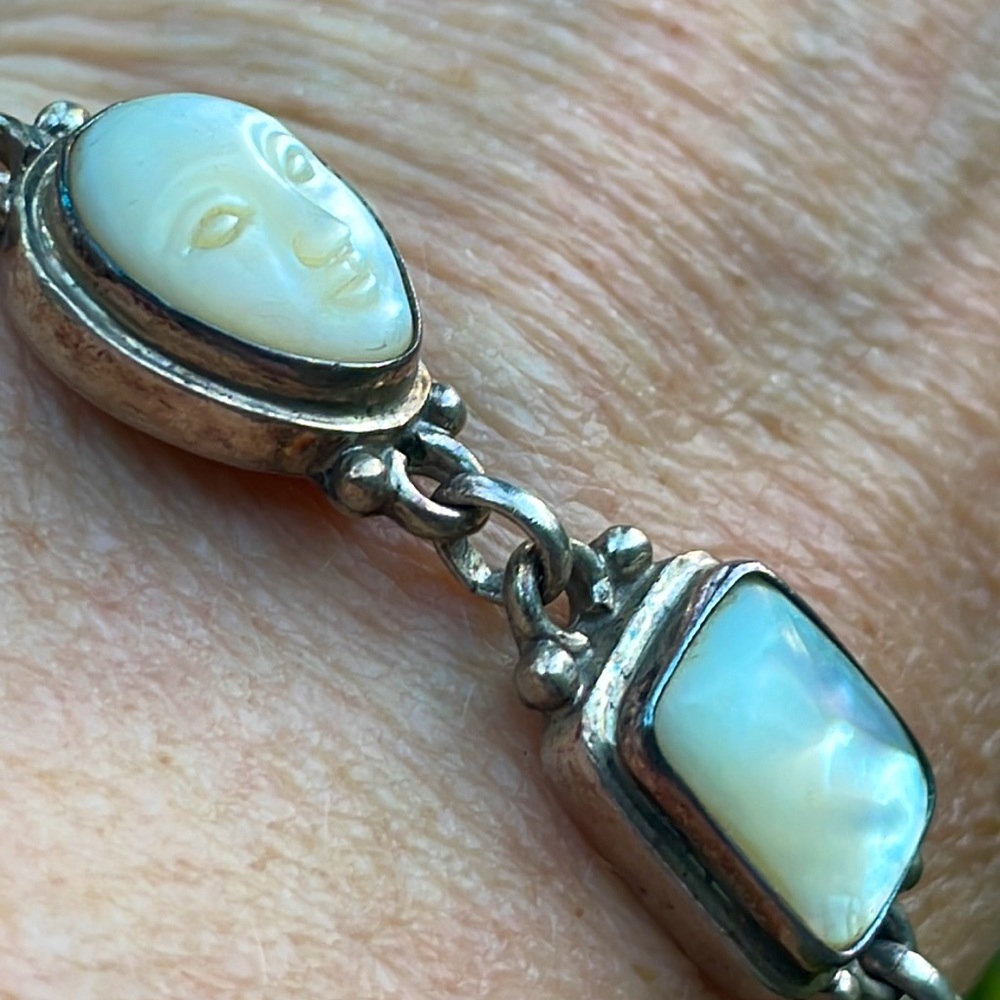 Vintage sterling silver/mother of purl bracelet